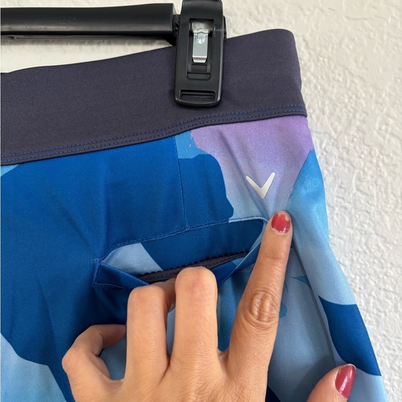 Callaway Women's Skort with Blue and Pink Pattern - Picture 5 of 11